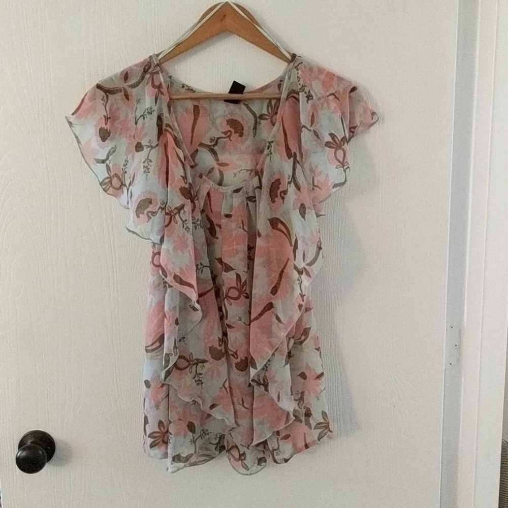 Floral print blouse